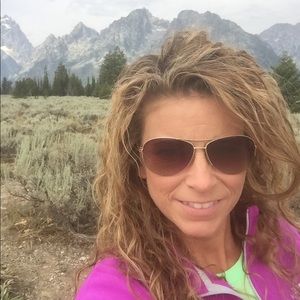 Meet your Posher, Kelly